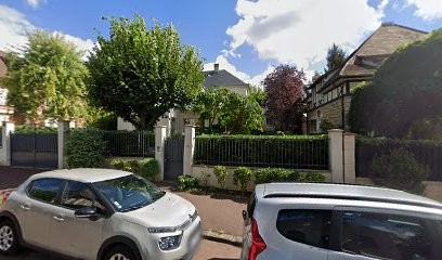Naturopathe Mme Bernard, Médecin Généraliste à Sceaux