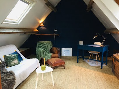 Dejana Nouvelle Lune Hypnose, Médecin Généraliste à Calorguen