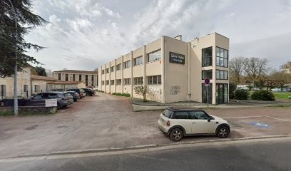 Gilbert MERLO (Andrologie / Médecine Tropicale / Psychologie Médicale / Sexologie), Médecin Généraliste à Saintes