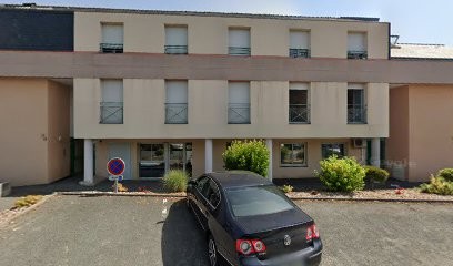 Maison Médicale Averroès: Drs Saint-Saëns, Finel, Besnard, Chedane et Fouché, Médecin Généraliste à Seiches-sur-le-Loir