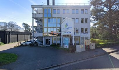 Center Consultations And Care Medico-Psychological Monts D'or, Centre Médical à Champagne-au-Mont-d'Or