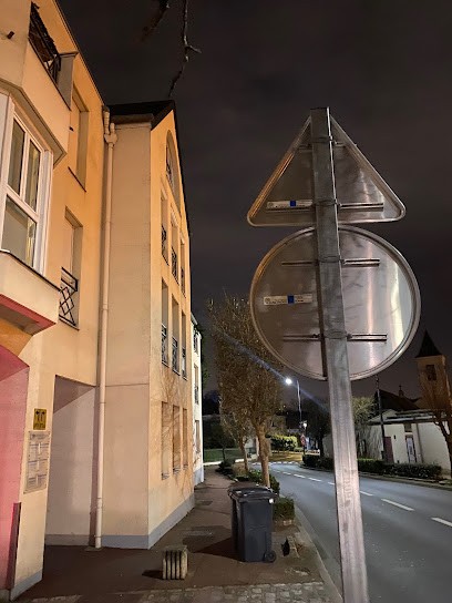 Docteur Emilie Fernandes Lopes Médecin Généraliste, Médecin Généraliste à Bry-sur-Marne