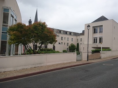 Maison St Joseph, Centre Médical à Jarzé Villages
