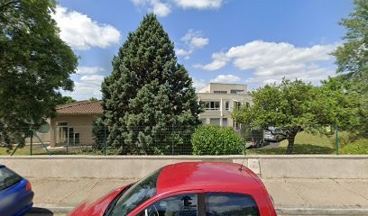 Medical Educational Institute De Cognac, Centre Médical à Châteaubernard