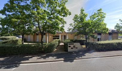 Maison De Retraite Pluriprofessionnelle Des Bâtes, Centre Médical à Dreux