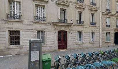 Dr. Simone Salato, Médecin Généraliste à Paris 08