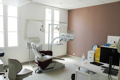 Centre de Santé Polyvalent Union Mutualiste Rochefortaise, Médecin Généraliste à Rochefort