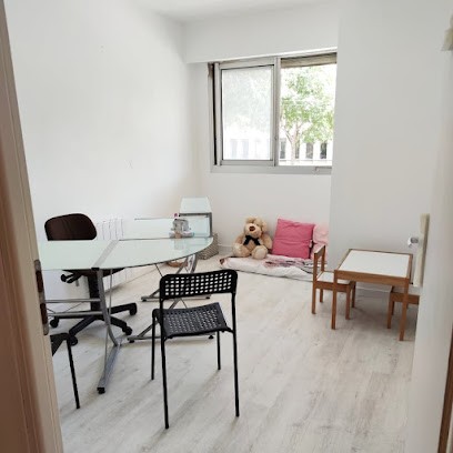 Margaux Boutron Thérapeute Sommeil Et Familiale, Médecin Généraliste à Nice