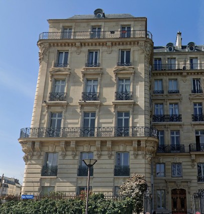 Centre de Greffe Capillaire Porte Maillot Paris, Médecin Généraliste à Neuilly-sur-Seine