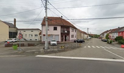 Carmi Est, Centre Médical à Hundling