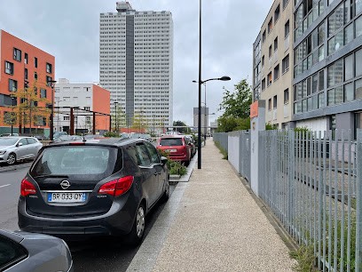 Docteur Aida MADOUGOU SARIKI, Médecin Généraliste à Champigny-sur-Marne