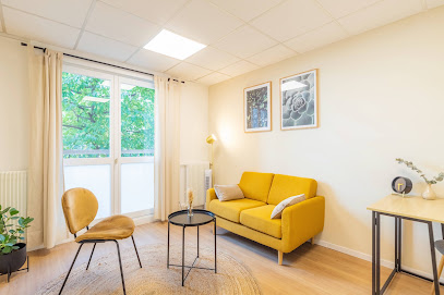 Wekare Abbé Groult, Centre Médical à Paris 15