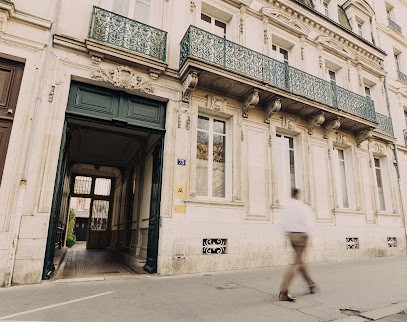 CEMED'O - Dr Karim ABOU-MRAD, Médecin Esthétique, Centre Laser, Botox, Acide Hyaluronique, Fils Tenseurs, Cryolipolyse, Médecin Généraliste à Orléans