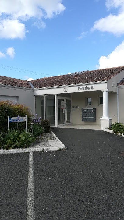 Dr Marc CHABANNE, Médecin Généraliste à Pont-l'Abbé-d'Arnoult