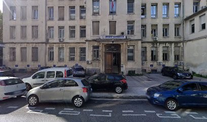 Lounis Meriem, Médecin Généraliste à Nice