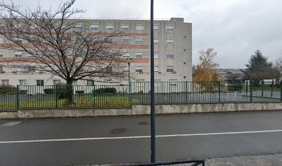 Dr EKOUKOU Dieudonné, Médecin Généraliste à Stains