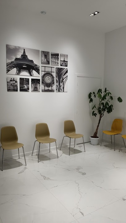 Averroes Centre De Santé Polyvalent, Centre Médical à Ivry-sur-Seine