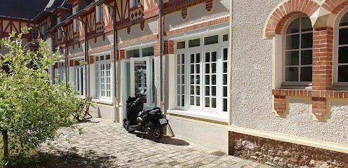 Dialysis Center Georges Laure, Centre Médical à Draveil