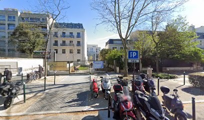 Dr Julien DUPUI. Angiologue - Phlébologue - Médecin Vasculaire, Médecin Généraliste à Neuilly-sur-Seine