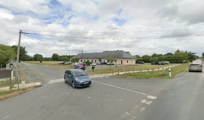 Girard-Esnault Marie, Centre Médical à Vernoil-le-Fourrier