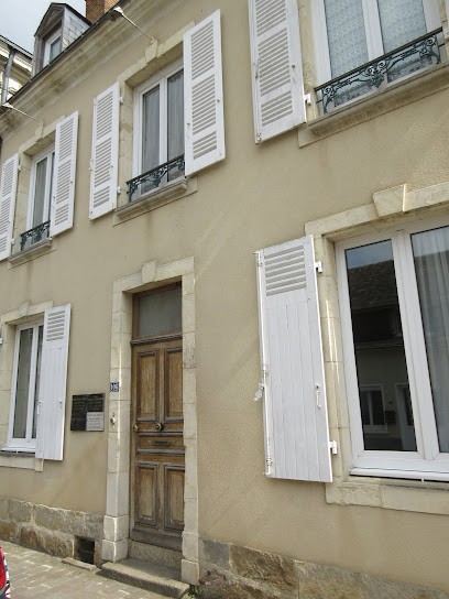 Racault Jacques, Médecin Généraliste à Savigné-l'Évêque