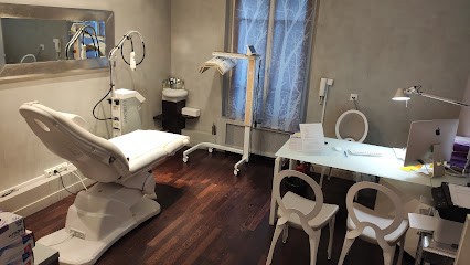 Grand-Vincent Anne Médecine Esthétique | Cryolipolyse| Injections, Médecin Généraliste à Paris 17