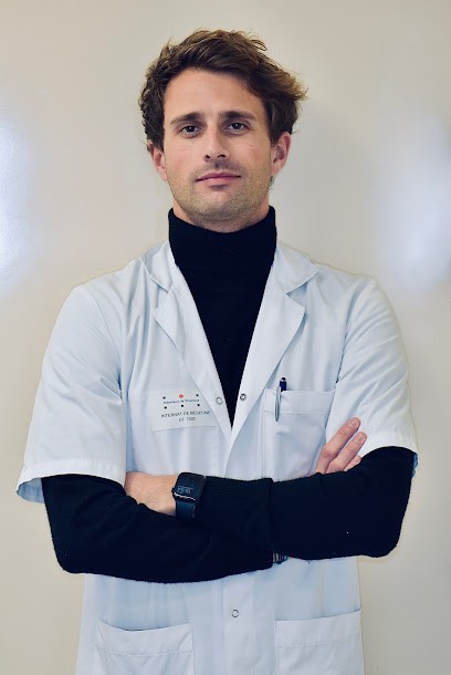 Dr Clément RIVIÈRE - Chirurgie Orale, Orthodontie Et Implantologie, Médecin Généraliste à Montauban