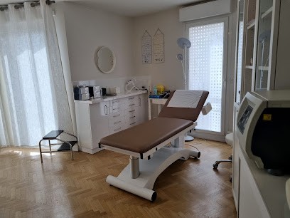 Médecine Régénérative Et Esthétique | Peeling | PRP | Comblement à L’acide Hyaluronique, Médecin Généraliste à Massy