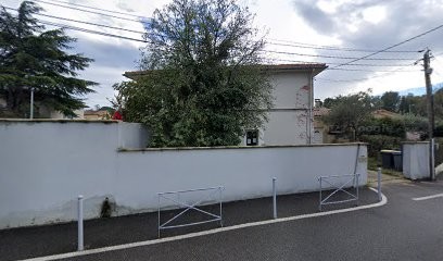 Compère Georges, Médecin Généraliste aux Angles