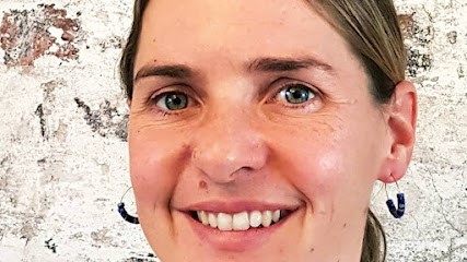 Dr Cecile COTISSON VIDAL, Médecin Généraliste aux Martres-de-Veyre