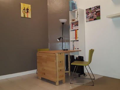 Mathilde BRETON Psychomotricienne D.E, Instructrice En Massage Bébé, Animatrice Signes Avec Bébé, Médecin Généraliste à Talence