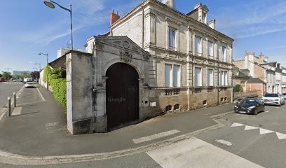 Desnos René, Médecin Généraliste à La Châtre