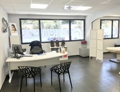 ATHÉNA AESTHÉ - Centre Esthétique - Dr Catherine MOLIMARD, Médecin Généraliste au Pradet