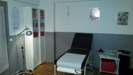 Dr. Charlotte De Courteix, Médecin Généraliste à Versailles