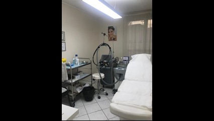 Cabinet De Médecine Esthétique Et De Laser Des Hauts De Seine - Dr ARBAB, Médecin Généraliste à Villeneuve-la-Garenne