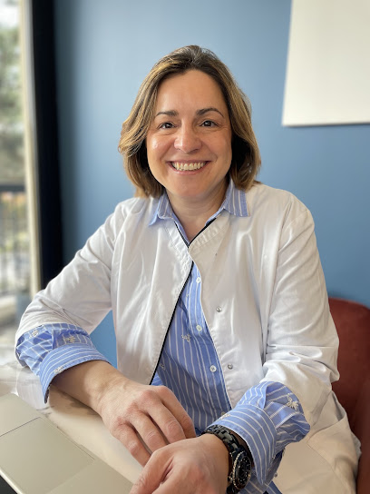 Dr Mélanie Herz - Médecine Esthétique & Lasers Médicaux, Médecin Généraliste à Garches