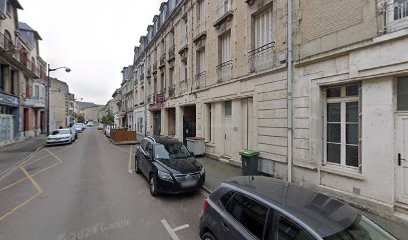 Dr Eric OUAMBO TOUMPING, Médecin Généraliste à Soissons