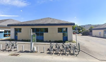 Maison De Retraite Hilard., Centre Médical à Laval
