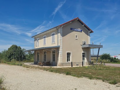 Centre De Santé Rochelois, Médecin Généraliste à La Roche-en-Brenil
