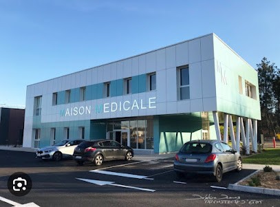 Marie Clauzel Guérisseuse / Magnétiseuse, Centre Médical au Pian-Médoc