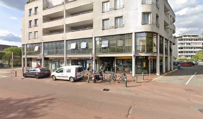 Pauline LAGRANGE Rééducation Main Et Membre Supérieur / Balnéothérapie, Médecin Généraliste à Chambéry