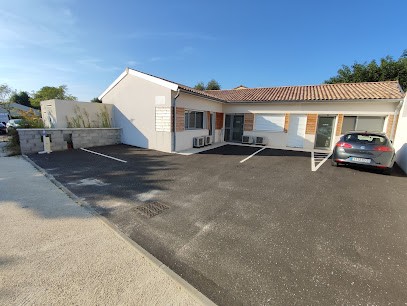 Dr Khamvay SIRIMOUNGKHOUNE, Médecin Généraliste à Cénac